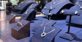 HEARTS ON FIRE Diamond Jewelry 